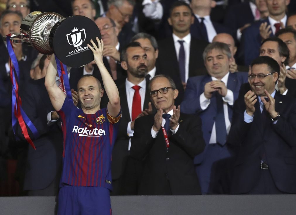 Andrès Iniesta anuncia adeus ao FC Barcelona após 22 anos