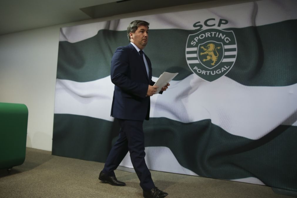 Bruno de Carvalho continua sem formalizar lista