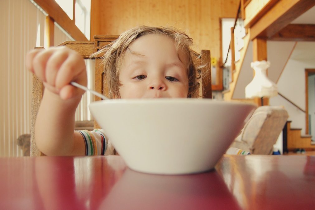 Come cereais de chocolate ao pequeno-almoço? Nem imagina o açúcar que está a ingerir