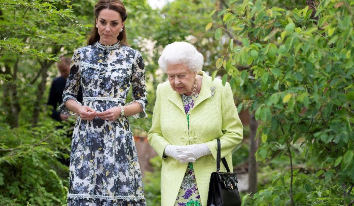 Não vai acreditar no preço do vestido e dos brincos de Kate Middleton