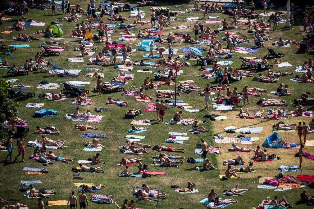 Dicas para 'sobreviver' às ondas de calor deste verão