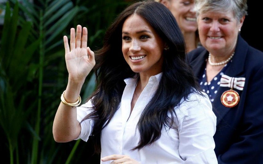 Meghan Markle usa bracelete de ouro da princesa Diana