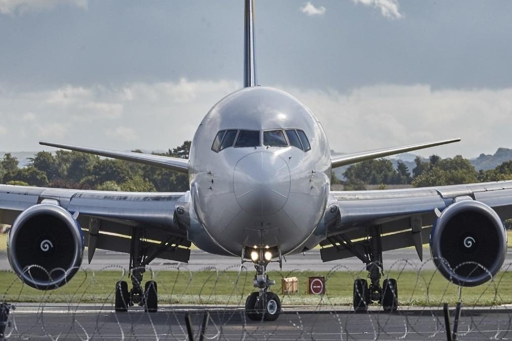 Voo da TAP cancelado após avião colidir com ave