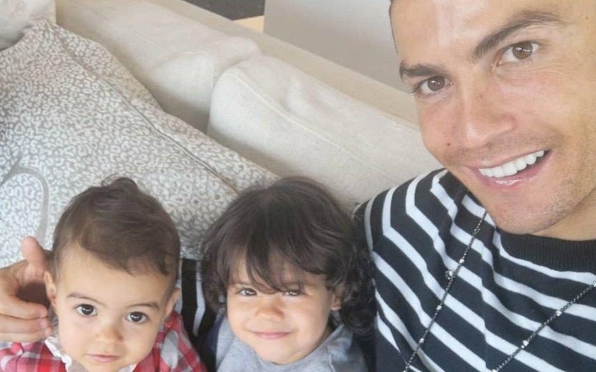 Cristiano Ronaldo e Alana Martina em momento carinhoso [vídeo]