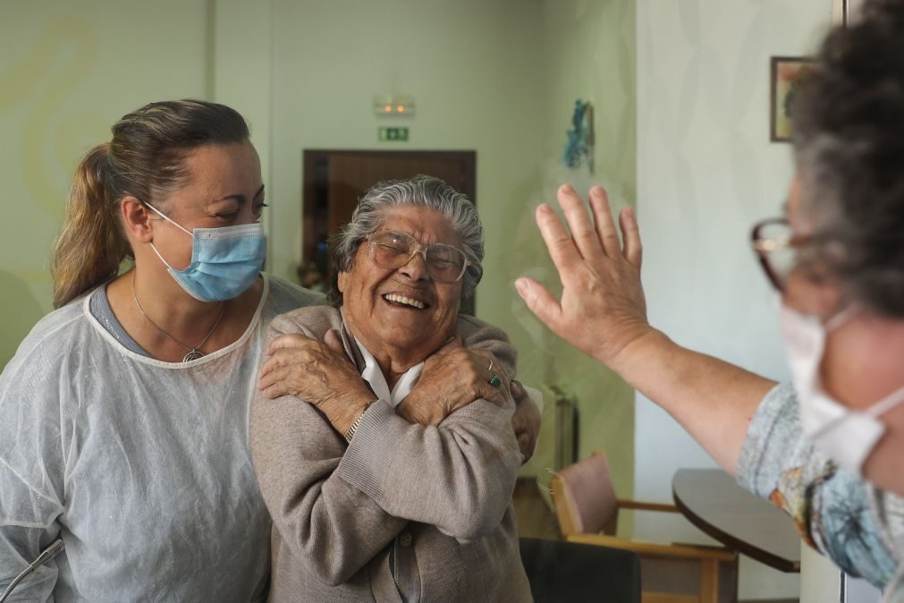 Visitas a lares de idosos retomadas dia 18 com marcação