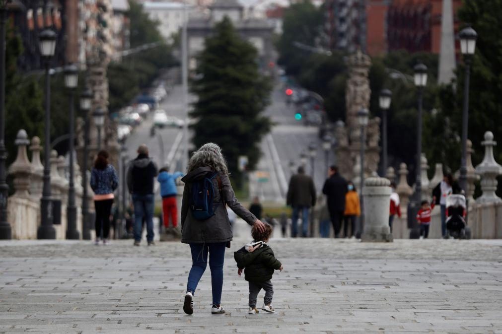 Comunidade de Madrid obriga a usar máscara e vai 