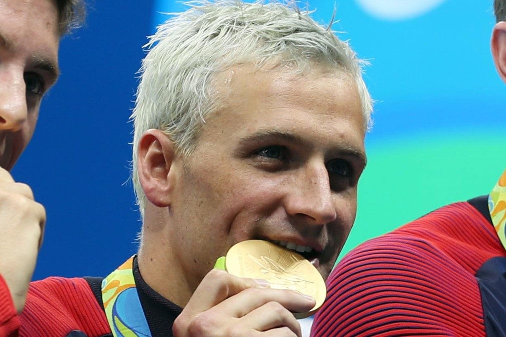 Mentira leva Ryan Lochte e pensar no suicídio