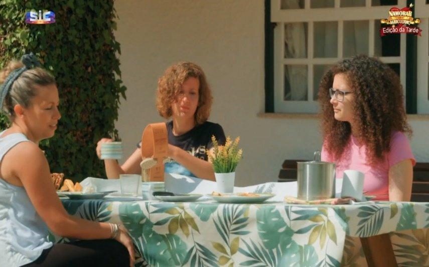 Candidatas têm acesa discussão em Quem Quer Namorar Com o Agricultor?