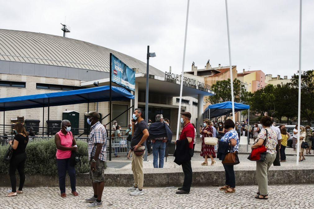 Covid-19: Cerca de 158 mil pessoas vacinadas na quinta-feira, record diário diz 'task force'