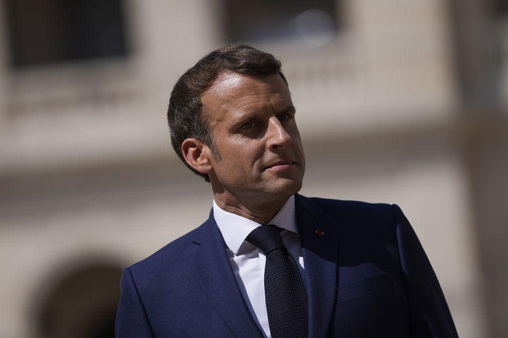 Covid-19: Macron avisa que sem passe sanitário a França teria de reconfinar