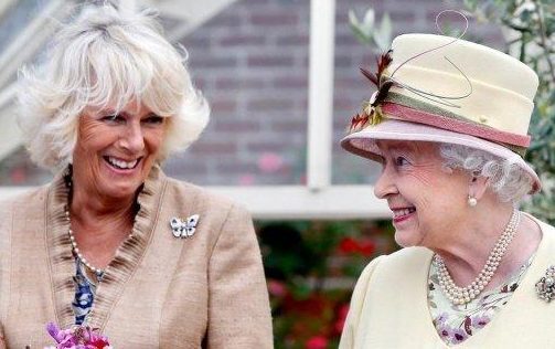 Rainha Isabel II quer Camilla Parker Bowles como 