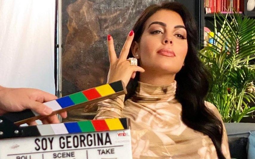 Oito cenas do documentário de Georgina Rodriguez não cumprem normas de segurança rodoviária