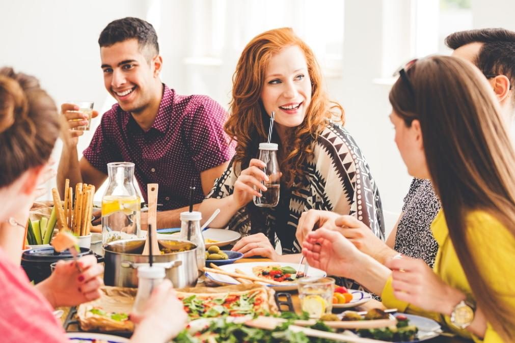 Um terço dos vegetarianos come carne e a culpa é do álcool