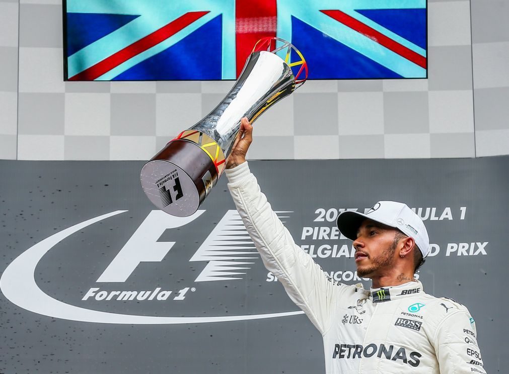 Hamilton vence e encruta distância para Vettel, novo duelo será em Monza