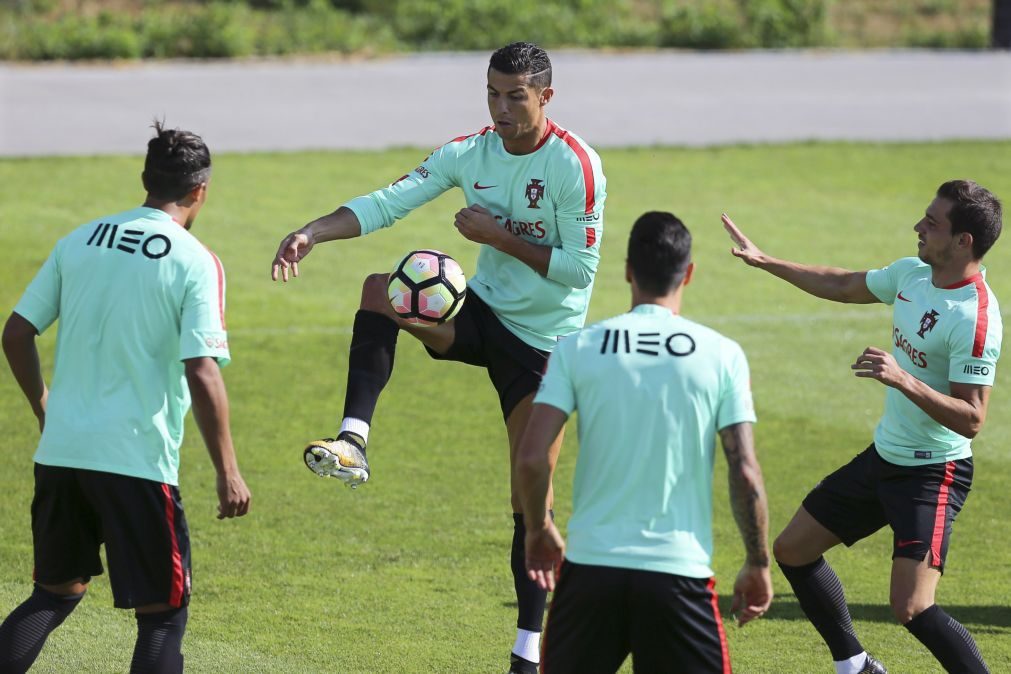 Bruno Alves e Adrien Silva integram treino da seleção para o Mundial2018